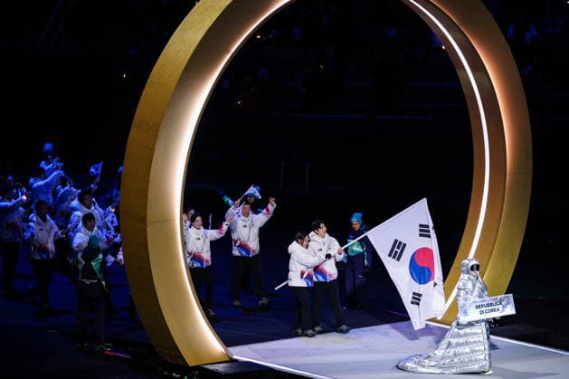 ITALY, MILAN - FEBRUARY 6, 2026: Members of the Olympic team of South Korea emerge during a ceremony to open the 2026 Winter Olympic Games, Olympische Spiele, Olympia, OS at San Siro Stadium. Peter Kovalev TASS  88300410