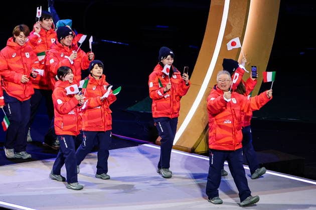 ITALY, MILAN - FEBRUARY 6, 2026: Members of the Olympic team of Japan emerge during a ceremony to open the 2026 Winter Olympic Games, Olympische Spiele, Olympia, OS at San Siro Stadium. Peter Kovalev TASS  88301285