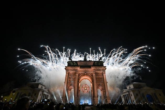 260206 Alberto Tomba and Deborah Compagnoni lights the cauldron with the olympic torch during the Opening Ceremony of the 2026 Winter Olympics on February 6, 2026 in Milan. Photo: Carl Sandin BILDBYRAN kod CS CS0854 bbeng Olympic Games, Olympische Spiele, Olympia, OS olympics winter olympics os ol olympiska spel vinter-os olympiske leker milano cortina 2026 milan cortina 2026 milano cortina 2026 olympic games milano cortina 2026 winter olympic games milano cortina-os milano cortina-ol vinter-ol opening ceremony invigning invigningsceremoni *** 260206 Alberto Tomba and Deborah Compagnoni lights the cauldron with the olympic torch during the Opening Ceremony of the 2026 Winter Olympics on February 6, 2026 in Milan Photo Carl Sandin BILDBYRAN code CS CS0854 bbeng olympic games olympics winter olympics os ol olympic games winter os olympic games milano cortina 2026 milan cortina 2026 milano cortina 2026 olympic games milano cortina 2026 winter olympic games milano cortina os milano cortina ol winter ol opening ceremony invigning invigningsceremoni  Copyright: CARLxSANDIN BB260206CS045