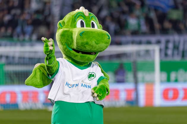 Fürth, Deutschland 06. Februar 2026: 2. Liga - 2025 2026 - SpVgg Greuther Fürth vs. 1. FC Magdeburg Im Bild: Maskottchen Eddy (SGF) DFL regulations prohibit any use of photographs as image sequences and or quasi-video Sportpark Ronhof Bayern