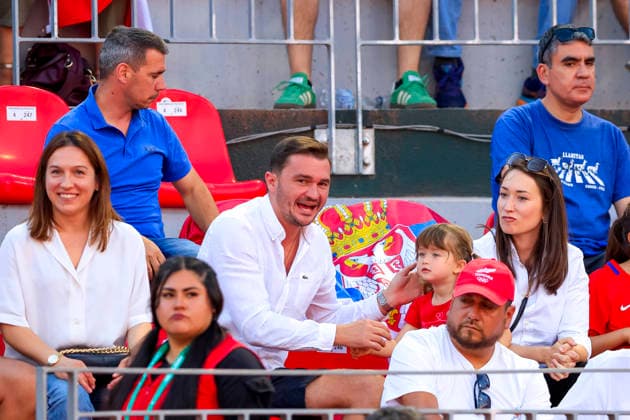 Tenis, Chile vs Serbia. Copa Davis 2026. Un grupo de simpatizantes serbios alienta a los jugadores de su pais, durante el partido de Copa Davis valido por el Grupo Mundial, disputado en la Cancha Central Anita Lizana, Parque Estadio Nacional de Santiago, Chile. 06 02 2026 Pepe Alvujar Photosport Tenis, Chile vs Serbia. Copa Davis 2026. A group of Serbian supporters cheer on their country s players during the Davis Cup World Group match played at the Anita Lizana Central Court, National Stadium Park in Santiago, Chile. 06 02 2026 Pepe Alvujar Photosport Chile vs Serbia dia 1, Copa Davis 2026 