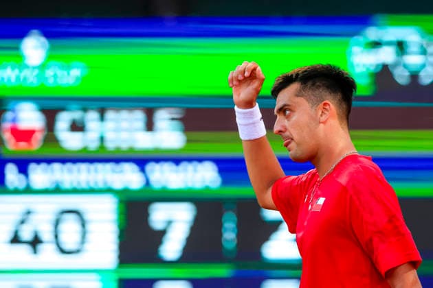 Tenis, Chile vs Serbia. Copa Davis 2026. El jugador de Chile Tomas Barrios celebra el punto frente a Dusan Lajovic de Serbia durante el partido de sinles de la Copa Davis valido por el Grupo Mundial, disputado en el Court Central Anita Lizana, Parque Estadio Nacional in Santiago, Chile de Santiago, Chile. 06 02 2026 Pepe Alvujar Photosport Tenis, Chile vs Serbia. Copa Davis 2026. Chilean player Tomas Barrios celebrates the point against Dusan Lajovic of Serbia during the Davis Cup singles match valid for the World Group, played at the Anita Lizana Central Court Parque Estadio Nacional in Santiago, Chile. 06 02 2026 Pepe Alvujar Photosport Chile vs Serbia dia 1, Copa Davis 2026 