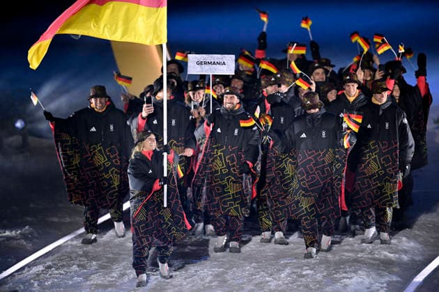 SCHMID Katharina Team Deutschland Fahnenträgerin der Deutschen Mannschaft in Predazzo Olympische Eroeffnungsfeier 2026 in Predazzo Olympics - Olympische Winterspiele 2026 Mailand - Cortina 06 - 22 Februar 2026 in Italien am 06.02.2026 in Predazzo *** SCHMID Katharina Team Germany Flag bearer of the German team in Predazzo Olympic Opening Ceremony 2026 in Predazzo Olympics Olympic Winter Games 2026 Milan Cortina 06 22 February 2026 in Italy on 06 02 2026 in Predazzo Copyright: xx