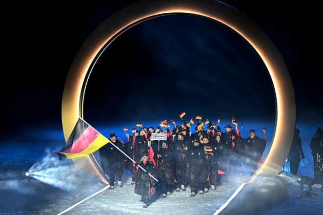 SCHMID Katharina Team Deutschland Fahnenträgerin der Deutschen Mannschaft in Predazzo Olympische Eroeffnungsfeier 2026 in Predazzo Olympics - Olympische Winterspiele 2026 Mailand - Cortina 06 - 22 Februar 2026 in Italien am 06.02.2026 in Predazzo *** SCHMID Katharina Team Germany Flag bearer of the German team in Predazzo Olympic Opening Ceremony 2026 in Predazzo Olympics Olympic Winter Games 2026 Milan Cortina 06 22 February 2026 in Italy on 06 02 2026 in Predazzo Copyright: xx