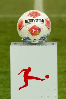 06.02.2026, xgrfx, Fussball 2.Bundesliga, Preußen Münster - VfL Bochum v.l. Bundesliga Spielball von Derbystar Saison 2025 2026, Symbolbild, Symbolfoto. (DFL DFB REGULATIONS PROHIBIT ANY USE OF PHOTOGRAPHS as IMAGE SEQUENCES and or QUASI-VIDEO) Münster