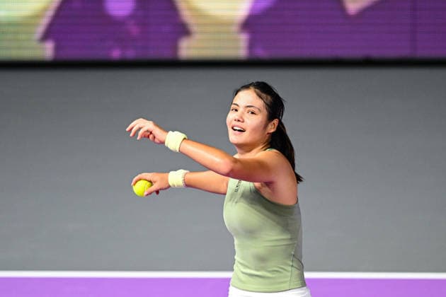 Transylvania Open 2026 - WTA, Tennis Damen 250 Tournament - Semi-finals Emma Raducanu plays during the Transylvania Open 2026 Semi-finals at BT Arena in Cluj-Napoca, Romania, on February 6, 2026. Cluj-Napoca Romania  Copyright: xFlaviuxBuboix originalFilename:buboi-notitle260206_npWeD.jpg