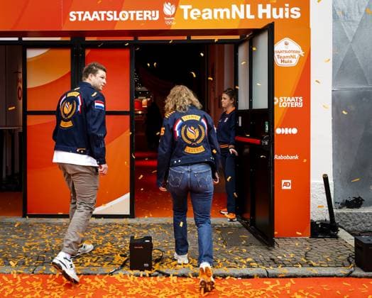 MILAN Sven Kramer and Ireen Wüst open the TeamNL House. The House is where Dutch people gather during the Winter Olympics to celebrate, among other things, the successes of Dutch athletes. ROBIN VAN LONKHUIJSEN ANP xVIxANPxSportx xxANPxIVx 549899526 originalFilename: 549899526.jpg