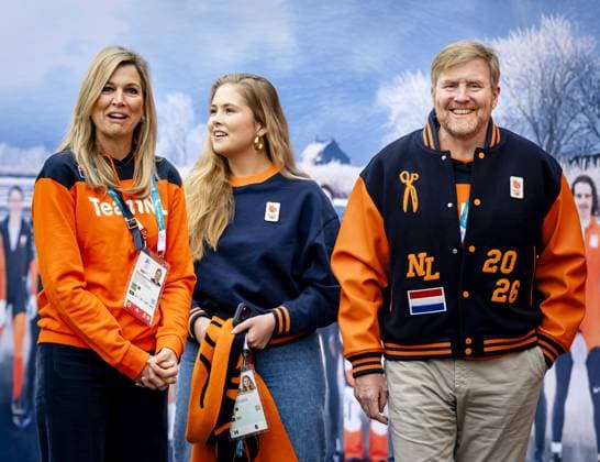 MILAN - Queen Maxima, Princess Amalia, and King Willem-Alexander are visiting the TeamNL House. The House is where the Dutch gather during the Winter Olympics to celebrate, among other things, the successes of Dutch athletes. ROBIN VAN LONKHUIJSEN ANP xVIxANPxSportx xxANPxIVx 549903276 originalFilename: 549903276.jpg