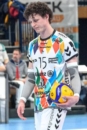 Zachary Peter Hutcheson (Powervolleys Düren, 15), Porträt, Portrait, 06.02.2026, Düren (Deutschland), Volleyball, 1. Bundesliga Männer, SWD Powervolleys Düren - FT 1844 Freiburg