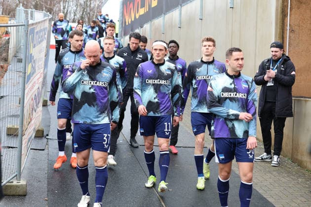 07.02.2026, xrekx, Fussball 2.Bundesliga, SV Elversberg - Hertha BSC Berlin v.l. Fabian Reese (Hertha BSC) Warmup warm up Aufwaermen aufwaermen vor dem Spiel (DFL DFB REGULATIONS PROHIBIT ANY USE OF PHOTOGRAPHS as IMAGE SEQUENCES and or QUASI-VIDEO) Elversberg