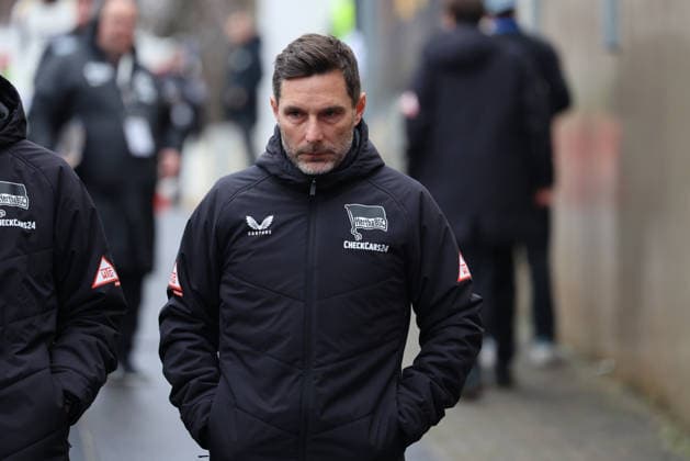 07.02.2025, Fussball, Herren, 2. Bundesliga, Saison 2025 2026, SV 07 Elversberg - Hertha BSC Berlin, Trainer Stefan Leitl (Hertha BSC Berlin) Elversberg Ursapharm-Arena an der Kaiserlinde Saarland Deutschland (DEU)
