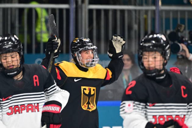 Goal celebration 3:0 from Nicola Hadraschek 11 (Germany), Ice hockey, Eishockey Women™s Prelim Round Group B, Germany - Japan, Milano Cortina 2026 Olympic Games, Olympische Spiele, Olympia, OS 07-02-2026 *** Goal celebration 3 0 from Nicola Hadraschek 11 Germany , Ice Hockey Women™s Prelim Round Group B, Germany Japan, Milano Cortina 2026 Olympic Games 07 02 2026 Copyright: HMBxMedia MarcxNiemeyer