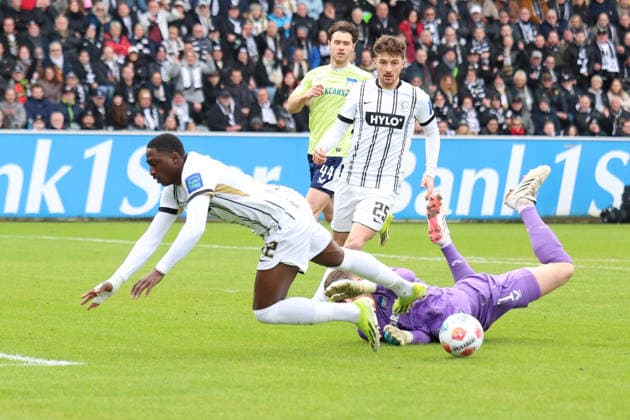 07.02.2026, xrekx, Fussball 2.Bundesliga, SV Elversberg - Hertha BSC Berlin v.l. Tjark Ernst (Hertha BSC) Lukas Petkov (SV 07 Elversberg) David Mokwa (SV 07 Elversberg) Zweikampf, Aktion, action, battle for the ball (DFL DFB REGULATIONS PROHIBIT ANY USE OF PHOTOGRAPHS as IMAGE SEQUENCES and or QUASI-VIDEO) Elversberg