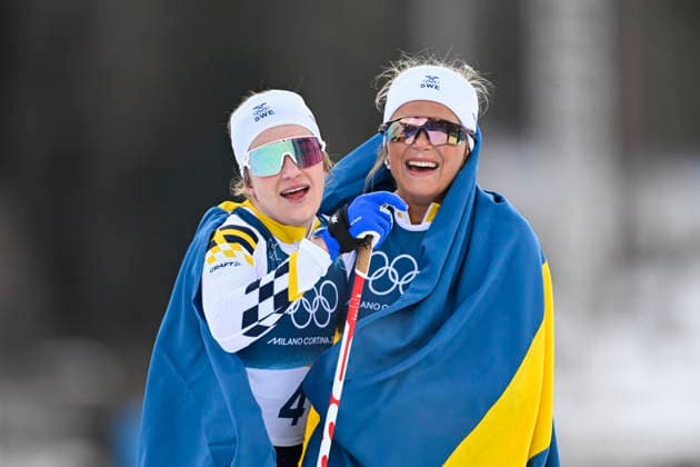 VAL DI FIEMME, ITALY 20260207 Sweden s Frida Karlsson (right) takes gold and Ebba Andersson takes silver in the women s skiathlon 10+10 km during the Winter Olympics in Val di Femme, Italy. VAL DI FIEMME ITALY x10430x *** VAL DI FIEMME, ITALY 20260207 Sweden s Frida Karlsson right takes gold and Ebba Andersson takes silver in the women s skiathlon 10 10 km during the Winter Olympics in Val di Femme, Italy VAL DI FIEMME ITALY x10430x  Copyright: xChristinexOlsson TTx OLYMPICS 2026 SKIING