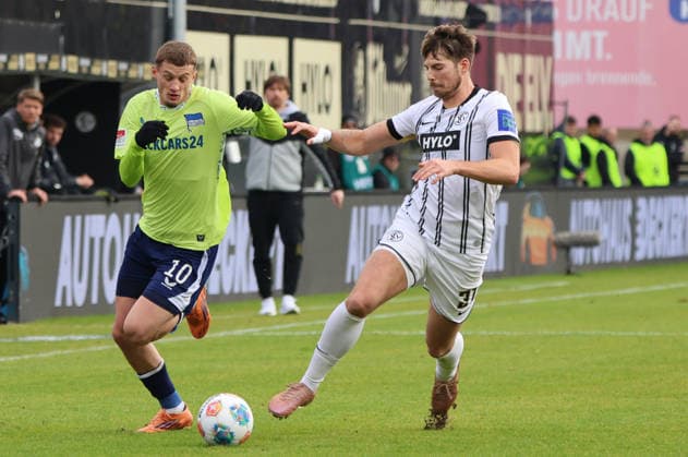 07.02.2025, Fussball, Herren, 2. Bundesliga, Saison 2025 2026, SV 07 Elversberg - Hertha BSC Berlin, Maximilian Rohr (SV 07 Elversberg), Michael Cuisance (Hertha BSC Berlin) Elversberg Ursapharm-Arena an der Kaiserlinde Saarland Deutschland (DEU)