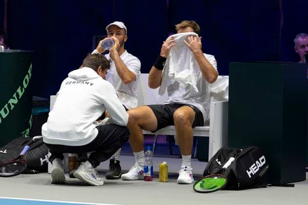 Davis Cup: Deutschland - Peru, 07.02.2026 Doppel Krawietz und Puetz (GER) vs. Buse und Huertas del Pino (PER) während des Davis Cup Davis Cup: Deutschland - Peru im CASTELLO am February 7, 2026 in Duesseldorf, Germany. Copyright: xBEAUTIFULxSPORTS KennyxBeelex