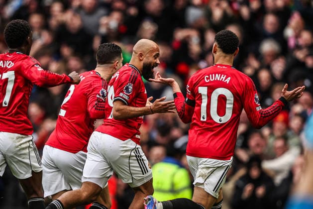 Premier League Manchester United, ManU v Tottenham Hotspur Bryan Mbeumo of Manchester United celebrates his goal to make it 1-0 during the Premier League match Manchester United vs Tottenham Hotspur at Old Trafford, Manchester, United Kingdom on 07 February 2026 (Photo by Alfie Cosgrove News Images) Manchester Old Trafford Greater Manchester United Kingdom Copyright: xAlfiexCosgrove NewsxImagesx