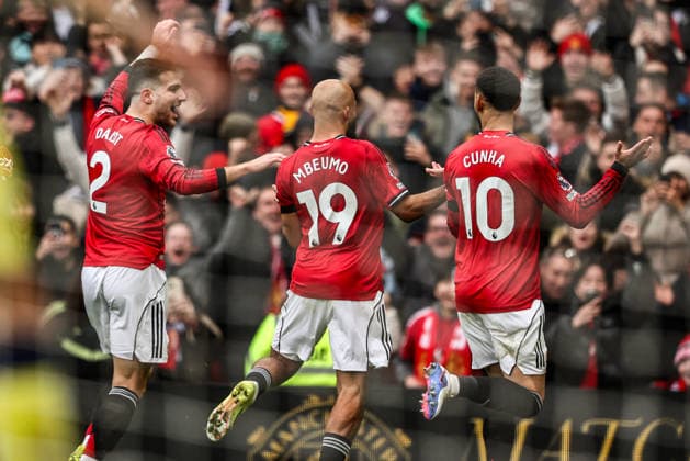 Premier League Manchester United, ManU v Tottenham Hotspur Bryan Mbeumo of Manchester United celebrates his goal to make it 1-0 during the Premier League match Manchester United vs Tottenham Hotspur at Old Trafford, Manchester, United Kingdom on 07 February 2026 (Photo by Alfie Cosgrove News Images) Manchester Old Trafford Greater Manchester United Kingdom Copyright: xAlfiexCosgrove NewsxImagesx