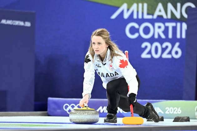 (260207) -- CORTINA D AMPEZZO, Feb. 7, 2026 -- Jocelyn Peterman of Canada competes during the curling mixed doubles round robin session 7 match between Britain and Canada of the 2026 Milan-Cortina Winter Olympics in Cortina D Ampezzo, Italy, Feb. 7, 2026. ) (MICO2026)ITALY-CORTINA D AMPEZZO-OLYMPIC Winter games, Winterspiele,Spiele, Summer games CURLING-MIXED DOUBLES-ROUND ROBIN LianxYi 