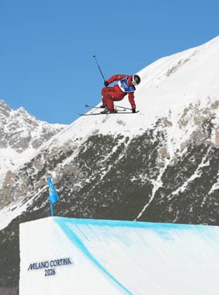 (260207) -- LIVIGNO, Feb. 7, 2026 -- Megan Oldham of Canada competes during the freestyle skiing women s freeski slopestyle qualification of the Milan-Cortina 2026 Olympic Winter games, Winterspiele,Spiele, Summer games in Livigno, Italy, Feb. 7, 2026. ) (MICO2026)ITALY-LIVIGNO-OLYMPIC WINTER GAMES-FREESTYLE SKIING-WOMEN S FREESKI SLOPESTYLE WuxHuiwo 