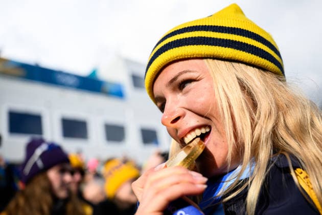 260207 Frida Karlsson of Sweden celebrates with her gold medal after the women s 20 km cross-country skiing skiathlon during day 1 of the 2026 Winter Olympics on February 7, 2026 in Val di Fiemme. Photo: Maxim Thore BILDBYRAN kod MT MT0961 skidor cross-country skiing langrenn Olympic Games, Olympische Spiele, Olympia, OS olympics winter olympics os ol olympiska spel vinter-os olympiske leker milano cortina 2026 milan cortina 2026 milano cortina 2026 olympic games milano cortina 2026 winter olympic games milano cortina-os milano cortina-ol vinter-ol 1 bbeng skiathlon dam os-guld guld jubel medalj sverige *** 260207 Frida Karlsson of Sweden celebrates with her gold medal after the women s 20 km cross country skiing skiathlon during day 1 of the 2026 Winter Olympics on February 7, 2026 in Val di Fiemme Photo Maxim Thore BILDBYRAN kod MT MT0961 skidor cross country skiing langrenn olympic games olympics winter olympics os ol olympiska spel vinter os olympiske leker milano cortina 2026 milan cortina 2026 milano cortina 2026 olympic games milano cortina 2026 winter olympic games milano cortina os milano cortina ol vinter ol 1 bbeng skiathlon dam os guld guld jubel medalj sverige  Copyright: MAXIMxTHORE BB260207MT103