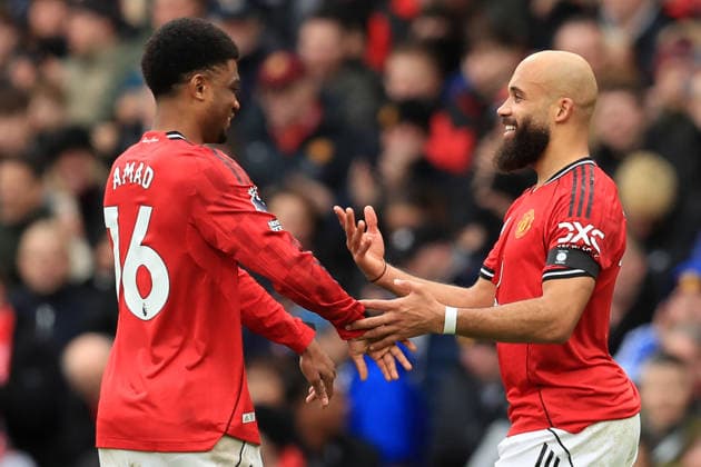7th February 2026; Old Trafford, Manchester, England; Premier League Football, Manchester United, ManU versus Tottenham Hotspur; Bryan Mbuemo of Manchester United celebrates with team mate Kobbie Mainoo after scoring for 1-0 after 38 minutes  DavidxBlunsden