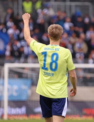 07.02.2026, Fussball, Herren, 2. Bundesliga, Saison 2025 2026, SV 07 Elversberg - Hertha BSC Berlin, Luca Schuler (Hertha BSC Berlin) jubelt Elversberg Ursapharm-Arena an der Kaiserlinde Saarland Deutschland (DEU)