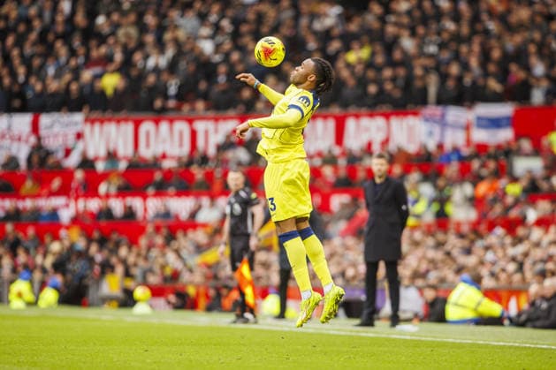 MANCHESTER, ENGLAND - FEBRUARY 07: Destiny Udogie of Tottenham controls the ball during a Premier League 2026 match between Manchester United, ManU v Tottenham Hotspur at Stadium of Old Trafford on February 7, 2026 in Manchester, England. (Photo by Richard Callis Sports Press Photo) Copyright: xRichardxCallis SportsxPressxPhotx Sportspressphoto_SPR89309