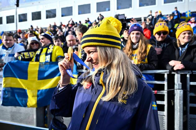 VAL DI FIEMME, ITALY 20260207 Sweden s Frida Karlsson takes gold in the women s skiathlon 10+10 km during the Winter Olympics in Val di Femme in Italy. VAL DI FIEMME ITALY x10430x *** VAL DI FIEMME, ITALY 20260207 Sweden s Frida Karlsson takes gold in the women s skiathlon 10 10 km during the Winter Olympics in Val di Femme in Italy VAL DI FIEMME ITALY x10430x  Copyright: xChristinexOlsson TTx OLYMPICS 2026 SKIING
