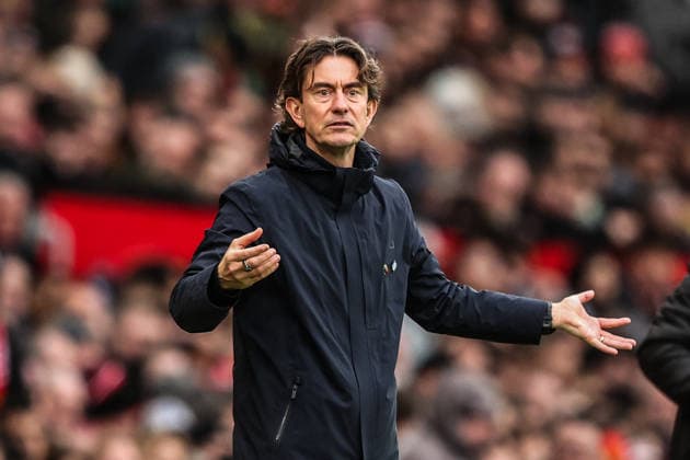 Premier League Manchester United, ManU v Tottenham Hotspur Thomas Frank manager of Tottenham Hotspur reacts during the Premier League match Manchester United vs Tottenham Hotspur at Old Trafford, Manchester, United Kingdom on 07 February 2026 (Photo by Alfie Cosgrove News Images) Manchester Old Trafford Greater Manchester United Kingdom Copyright: xAlfiexCosgrove NewsxImagesx
