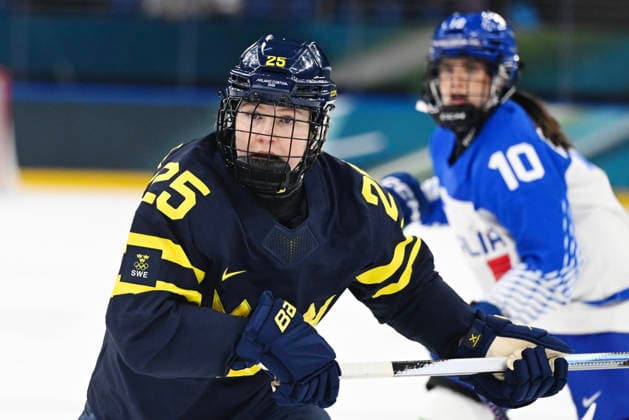 MILANO, ITALIEN 20260207 Sveriges Lina Ljungblom under gruppspelsmatchen i grupp B mellan Sverige och Italien i Santagiulia Arena under OS i Milano. *** Bilden ingar i SPORTPAKET. För övriga BETALBILD ** MILANO ITALIEN x10070x *** MILANO, ITALY 20260207 Swedens Lina Ljungblom during the group B match between Sweden and Italy in Santagiulia Arena during the Milan Olympics Picture in SPORTPAKET For others PAYPICTURE MILANO ITALY x10070x  Copyright: xJessicaxGow TTx OS 2026 ISHOCKEY SVERIGE-ITALIEN