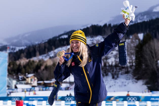 TESERO, ITALY - FEBRUARY 7: Gold Frida Karlsson (Sweden) during the medal ceremony after the Cross-Country Skiing Women s 10km + 10km Skiathlon at the Milano Cortina 2026 Olympics at Tesero Cross-Country Skiing Stadium on day 2 of the Milano Cortina 2026 Olympics on February 7, 2026 in Tesero, Italy. Editorial use only. Trentino-Suedtirol Italy Copyright: xSteffiexWunderlx
