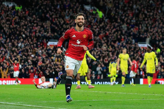 Manchester United, ManU v Tottenham Hotspur, Premier League Bruno Fernandes (8) of Manchester United celebrates scoring to make it 2-0 during the Premier League match between Manchester United and Tottenham Hotspur at Old Trafford, Manchester, UK on 7 February 2026. Manchester Old Trafford Greater Manchester UK Editorial use only DataCo restrictions apply See www.football-dataco.com , Copyright: xConorxMolloyx PSI-23700-0050