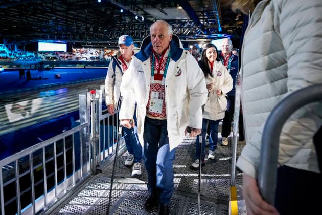 Winter Olympics in Milan Cortina 2026 Milan, Italy 20260207. King Harald and Queen Sonja in the stands in the Milan Speed skating, Eisschnelllauf arena under 3000m for women during the Winter Olympics in Milan Cortina 2026. Photo: Heiko Junge NTB Milano Italy EDITORIAL USE ONLY. RESTRICTED USE FOR BETTING COMPANIES Ref:_SPOikgZYCrfqng.jpg *** Winter Olympics in Milan Cortina 2026 Milan, Italy 20260207 King Harald and Queen Sonja in the stands in the Milan Speed Skating arena under 3000m for women during the Winter Olympics in Milan Cortina 2026 Photo Heiko Junge NTB Milano Italy EDITORIAL USE ONLY RESTRICTED USE FOR BETTING COMPANIES  Copyright: xHeikoxJungex xNTBx