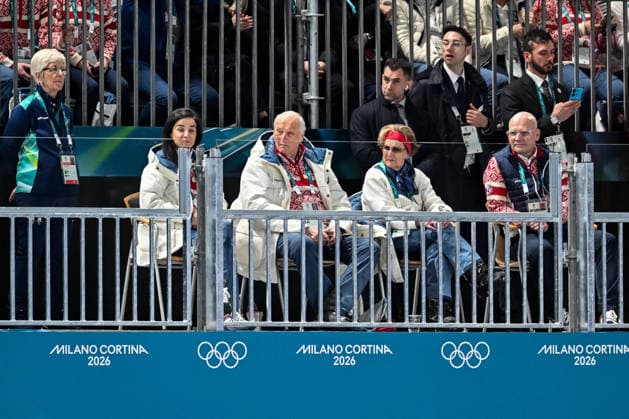 260207 King Harald V and Queen Sonja of Norway at the women s 3000m Speed skating, Eisschnelllauf during day 1 of the 2026 Winter Olympics on February 7, 2026 in Milan. Photo: Carl Sandin BILDBYRAN kod CS CS0856 skridskor speed skating Olympic Games, Olympische Spiele, Olympia, OS olympics winter olympics os ol olympiska spel vinter-os olympiske leker milano cortina 2026 milan cortina 2026 milano cortina 2026 olympic games milano cortina 2026 winter olympic games milano cortina-os milano cortina-ol vinter-ol 1 bbeng norge kung drottning *** 260207 King Harald V and Queen Sonja of Norway at the women s 3000m speed skating during day 1 of the 2026 Winter Olympics on February 7, 2026 in Milan Photo Carl Sandin BILDBYRAN code CS CS0856 skates speed skating olympic games olympics winter olympics os ol olympic games winter os olympic games milano cortina 2026 milan cortina 2026 milano cortina 2026 olympic games milano cortina 2026 winter olympic games milano cortina os milano cortina ol winter ol 1 bbeng norway king queen  Copyright: CARLxSANDIN BB260207CS073