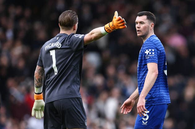 Fulham v Everton 07 February 2026, London - Premier League Football - Fulham v Everton - Everton goalkeeper Jordan Pickford and Michael Keane of Everton argue after conceding - Photo: Jacques Feeney Offside. London UK Copyright: xJacquesxFeeneyx xOffsidexOffside