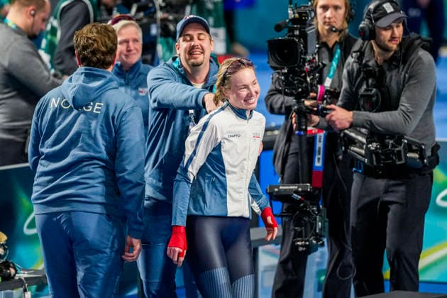 Winter Olympics in Milan Cortina 2026 Milan, Italy 20260207. Ragne Wiklund celebrates the silver medal after 3000 meters skating in the Milan Speed skating, Eisschnelllauf arena during the Winter Olympics in Milan Cortina 2026. Photo: Heiko Junge NTB Milano Italy EDITORIAL USE ONLY. RESTRICTED USE FOR BETTING COMPANIES Ref:_SPORz0lnI_TmyQ.jpg *** Winter Olympics in Milan Cortina 2026 Milan, Italy 20260207 Ragne Wiklund celebrates the silver medal after 3000 meters skating in the Milan Speed Skating arena during the Winter Olympics in Milan Cortina 2026 Photo Heiko Junge NTB Milano Italy EDITORIAL USE ONLY RESTRICTED USE FOR BETTING COMPANIES  Copyright: xHeikoxJungex xNTBx