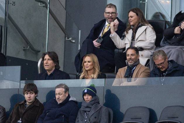 Amanda Holden Fulham v Everton, Premier League, Football, Craven Cottage, London, UK - 07 Feb 2026London Craven Cottage United Kingdom EDITORIAL USE ONLY No use with unauthorised audio, video, data, fixture lists, club league logos or live services. Online in-match use limited to 120 images, no video emulation. No use in betting, games or single club league player publications. Copyright: xIanxTuttle Shutterstockx 16524362bo