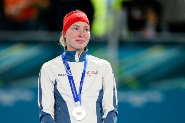 260207 Ragne Wiklund of Norway celebrates with her silver medal on the podium after women s 3000m Speed skating, Eisschnelllauf during day 1 of the 2026 Winter Olympics on February 7, 2026 in Milan. Photo: Carl Sandin BILDBYRAN kod CS CS0856 skridskor speed skating Olympic Games, Olympische Spiele, Olympia, OS olympics winter olympics os ol olympiska spel vinter-os olympiske leker milano cortina 2026 milan cortina 2026 milano cortina 2026 olympic games milano cortina 2026 winter olympic games milano cortina-os milano cortina-ol vinter-ol 1 bbeng jubel norge *** 260207 Ragne Wiklund of Norway celebrates with her silver medal on the podium after women s 3000m speed skating during day 1 of the 2026 Winter Olympics on February 7, 2026 in Milan Photo Carl Sandin BILDBYRAN code CS CS0856 skates speed skating olympic games olympics winter olympics os ol olympic games winter os olympic games milano cortina 2026 milan cortina 2026 milano cortina 2026 olympic games milano cortina 2026 winter olympic games milano cortina os milano cortina ol winter ol 1 bbeng jubel norge  Copyright: CARLxSANDIN BB260207CS091
