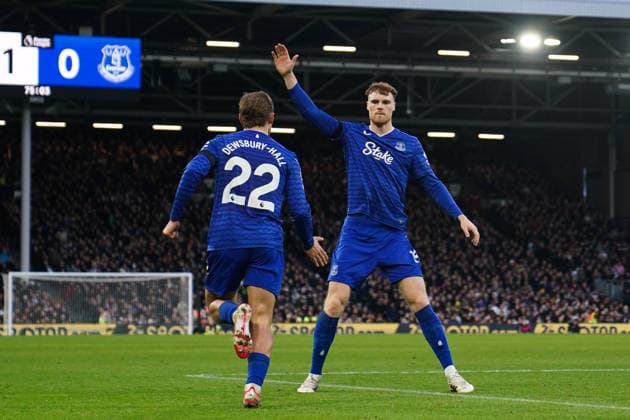 Fulham v Everton, Premier League Kiernan Dewsbury-Hall of Everton celebrating his goal to make it 1-1 during the Fulham v Everton Premier League match at Craven Cottage, London, England on 7 February 2026 Credit: Dylan Hepworth Every Second Media Editorial use only. All images are copyright Every Second Media Limited. No images may be reproduced without prior permission. All rights reserved. Premier League and Football League images are subject to licensing agreements with Football DataCo Limited. see https: www.football-dataco.com Copyright: xIMAGO EveryxSecondxMediax ESM-1789-0058 DylanxHepworthx xEveryxSecondxMediax