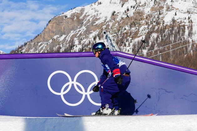 07 02 2026, Livigno, Snow Park, Slopestyle Qualifying Man, Mac Forehand of United States Livigno Snow Park Lombardy Italy *** 07 02 2026, Livigno, Snow Park, Slopestyle Qualifying Man, Mac Forehand of United States Livigno Snow Park Lombardy Italy Copyright: xJustPictures.ch JarixPestelaccix jp-en-JaPe-JP4_JAR_Livigno_SS_QualiMan_07Feb2026_00007