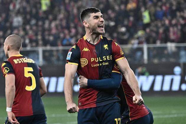 February 7, 2026, Genoa, ITALY: Genoa s Ruslan Malinovskyi jubilates with his teammates after scoring the gol during the Italian Serie A soccer match Genoa Cfc vs Ssc Napoli at Luigi Ferraris stadium in Genoa, Italy, 07 february 2026..ANSA LUCA ZENNARO. Serie A, Genoa Cfc Vs Ssc Napoli  - ZUMAa110 20260207_zaf_a110_018 Copyright: xLucaxZennarox