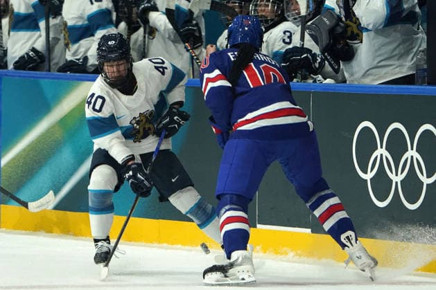 Milano Cortina, 2026 , Winter Olympic Games, Olympische Spiele, Olympia, OS Olympische Winter-Olympische spiele 2026 , Eishockey Frauen, Women s Preliminary Round USA vs Finland, Ice hockey, Eishockey Arena Milano, Noora Tulus Finland, FIN; Laila Edwards,USA Photocopyright Gladys Chai von der Laage *** Milano Cortina, 2026 , Winter Olympic Games, Winter Olympic Games 2026 , Ice Hockey Women, Women s Preliminary Round USA vs Finland, Ice Hockey Arena Milano, Noora Tulus Finland, FIN Laila Edwards,USA Photocopyright Gladys Chai von der Laage