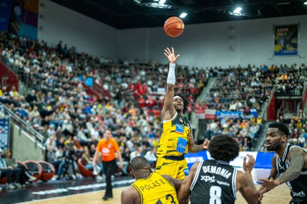 Stefan Smith (MHP RIESEN Ludwigsburg, 03), Yorman Polas Bartolo (MHP RIESEN Ludwigsburg, 13), Demarcus Marquette Demonia (Bamberg Baskets, 08) GER, MHP Riesen vs. BMA365 Bamberg Baskets, Basketball Bundesliga, easycredit BBL, 19. Spieltag, Spielzeit 2025 2026, 07.02.2026, GER, MHP Riesen vs. BMA365 Bamberg Baskets, Basketball Bundesliga, easycredit BBL, 19. Spieltag, Spielzeit 2025 2026, 07.02.2026 Ludwigsburg Copyright: xEibner-Pressefoto SaschaxWaltherx EP_EER