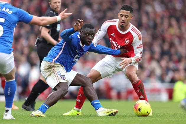 Arsenal v Sunderland 07 February 2026, London - Premier League Football - Arsenal v Sunderland - Brian Brobbey of Sunderland and William Saliba of Arsenal - Photo: Charlotte Wilson Offside. London UK Copyright: xCharlottexWilsonx xOffsidexOffside