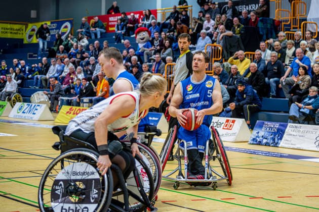 IWBF ChampionsCup; RSV Lahn-Dill - BBK Bidaideak Bilbao, 07.02.26 Michael Paye (RSV Lahn-Dill, 5), Quinten Zantinge (RSV Lahn-Dill, 11), Kathleen Dandeneau (BKK Bidaideak Bilbao, 17) IWBF ChampionsCup; RSV Lahn-Dill - BBK Bidaideak Bilbao: Wetzlar, 07.02.26 Copyright: xBEAUTIFULxSPORTS Roeczeyx