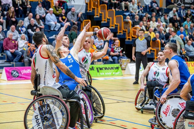 IWBF ChampionsCup; RSV Lahn-Dill - BBK Bidaideak Bilbao, 07.02.26 Kathleen Dandeneau (BKK Bidaideak Bilbao, 17), Jose Maria Avendano (BKK Bidaideak Bilbao, 15), Colin Higgins (RSV Lahn-Dill, 10), Maunuel Lorenzo (BKK Bidaideak Bilbao, 7), Pablo Lavandeira (BKK Bidaideak Bilbao, 21), Quinten Zantinge (RSV Lahn-Dill, 11) IWBF ChampionsCup; RSV Lahn-Dill - BBK Bidaideak Bilbao: Wetzlar, 07.02.26 Copyright: xBEAUTIFULxSPORTS Roeczeyx