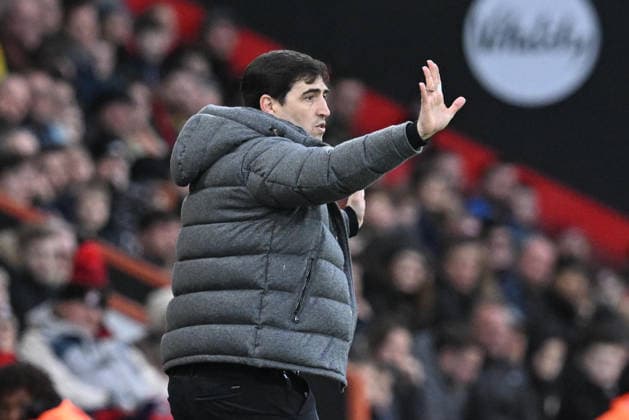 Bournemouth v Aston Villa, Premier League AFC Bournemouth manager Andoni Iraola gestures during the Premier League match between Bournemouth and Aston Villa at the Vitality Stadium, Bournemouth, UK on 7 February 2026. Bournemouth Vitality Stadium Dorset UK Editorial use only DataCo restrictions apply See www.football-dataco.com , Copyright: xGrahamxHuntx PSI-23705-0167