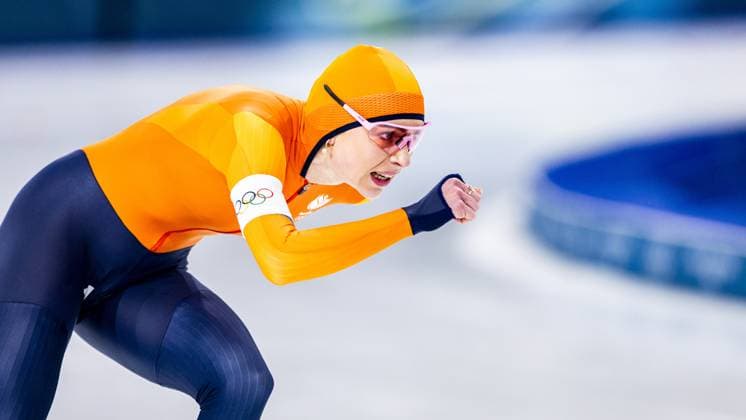 MILAN - Joy Beune during the 3,000 meters of long track Speed skating, Eisschnelllauf at the Milan Speed Skating Stadium at the Milan Winter Olympics. SEM VAN DER WAL ANP xVIxANPxSportx xxANPxIVx 549935531 originalFilename: 549935531.jpg