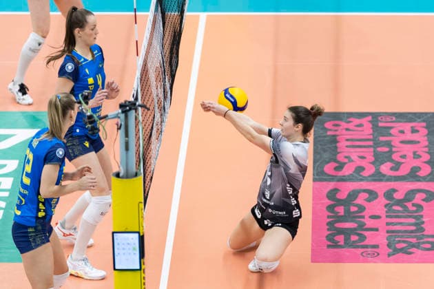 1. Volleyball Bundesliga Frauen: Schwarz-Weiss Erfurt vs. SSC Palmberg Schwerin; Erfurt; 07.02.2026 Emilie Respaut ( 5; Schwarz-Weiss Erfurt) 1. Volleyball Bundesliga Frauen: Schwarz-Weiss Erfurt vs. SSC Palmberg Schwerin; Riethsporthalle Erfurt; 07.02.2026 Copyright: xBEAUTIFULxSPORTS Duehringx